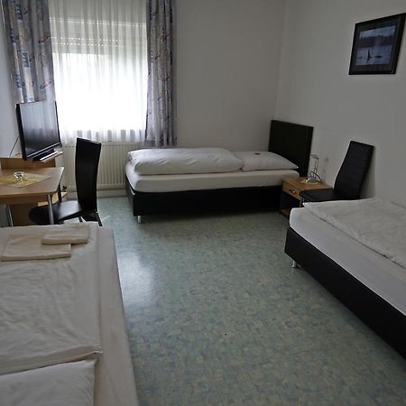 Gastehaus Am Riedweg Otel Mannheim Dış mekan fotoğraf
