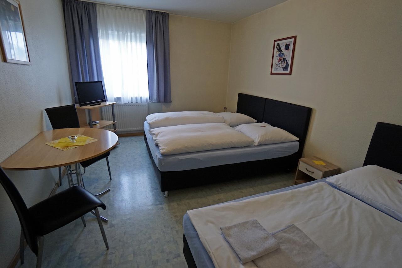 Gastehaus Am Riedweg Otel Mannheim Dış mekan fotoğraf